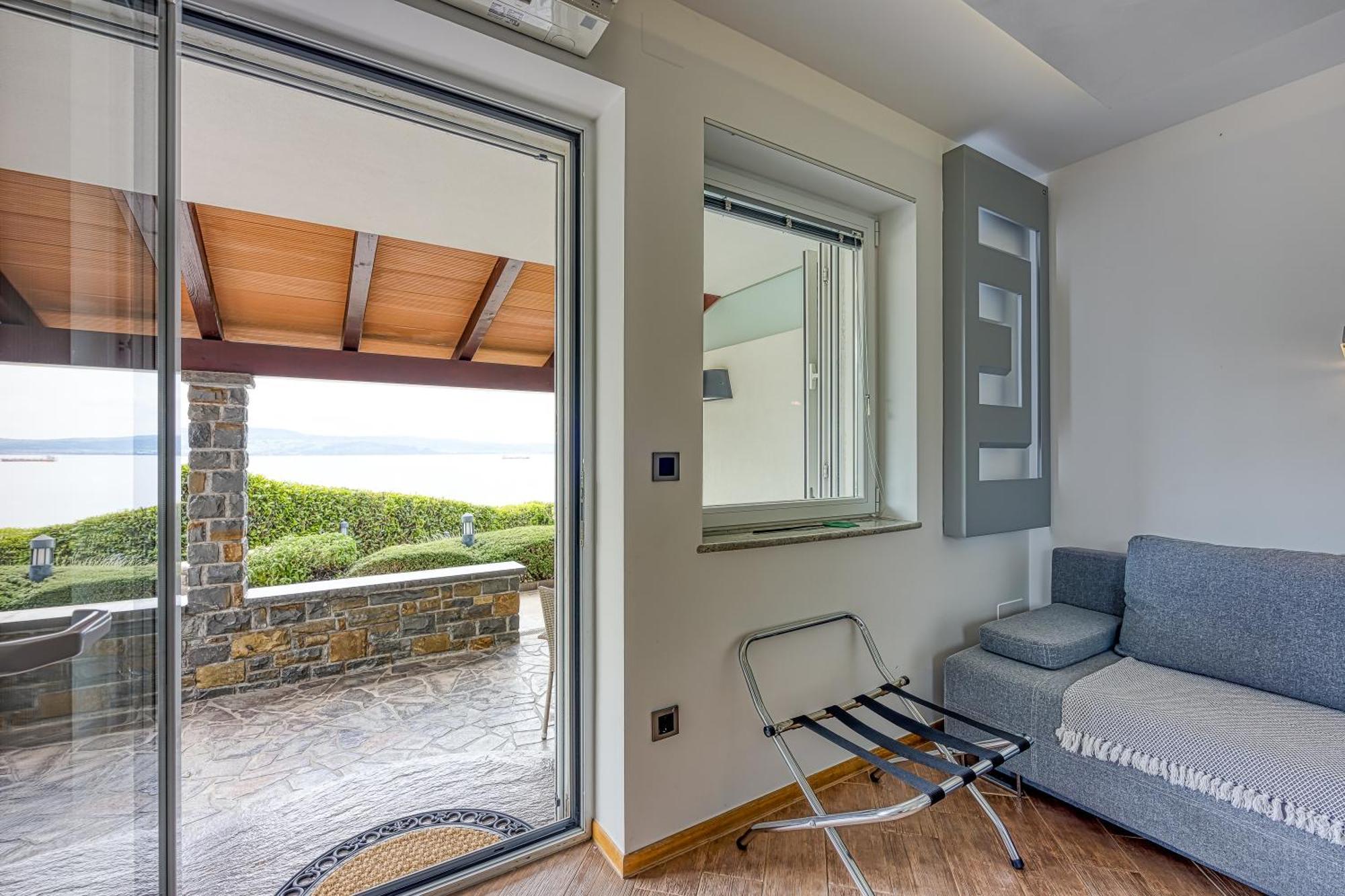 Debeli Rtic Apartments Ankaran Exterior foto